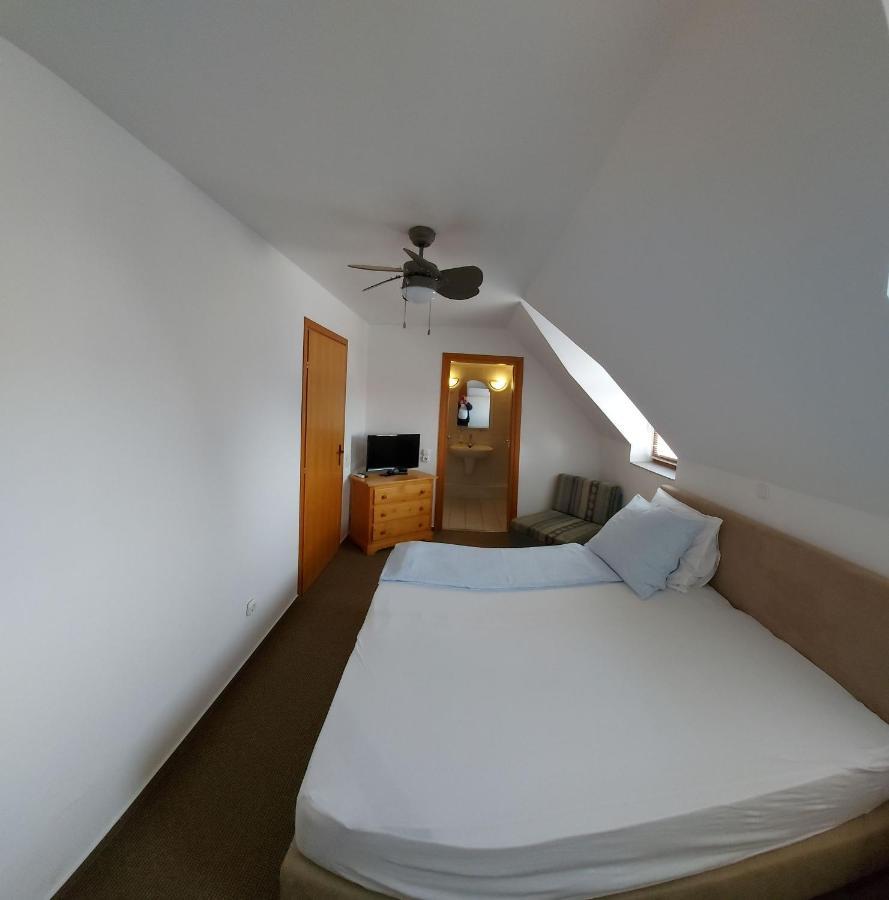 Balatongyörök 埃米尔旅馆酒店 外观 照片